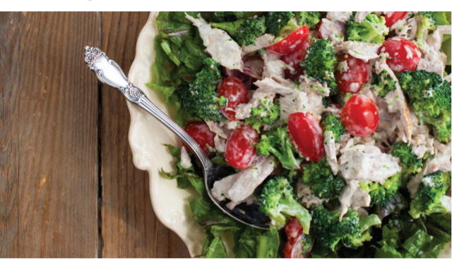 Brokolili Izgara Tavuk Salatası