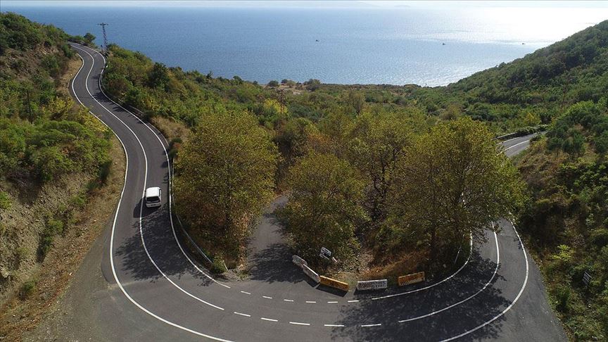 Ganos Dağı eteklerindeki ormanlar sonbaharda görsel şölen sunuyor