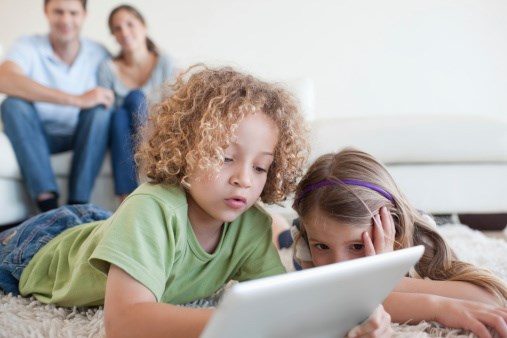Çocuklarınız sosyal medyada olmalı mı?