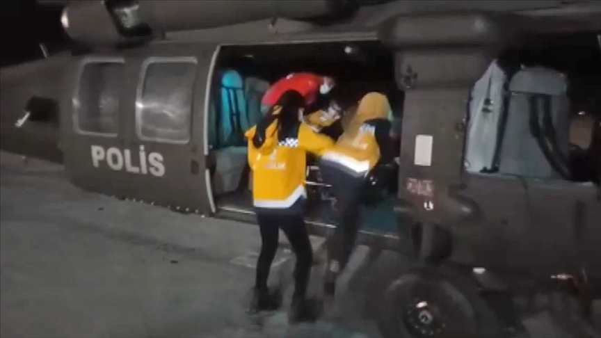 Van’da kalp krizi geçiren hastanın imdadına polis helikopteri yetişti