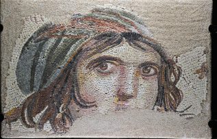“Çingene Kızı” mozaiğinin 12 parçasının kopyaları ABD’de sergilenecek