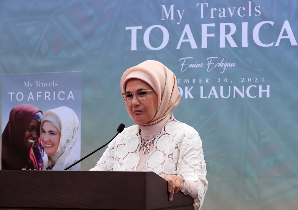 Emine Erdoğan “Afrika Seyahatlerim” kitabını New York’taki Türk Evi’nde tanıttı