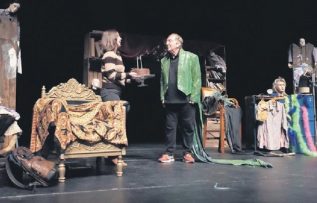 Usta oyuncu-yönetmen Ali Poyrazoğlu sahnede 50’nci yılını kutladı