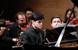 Otizmli piyanist Buğra Çankır, takdir topladı