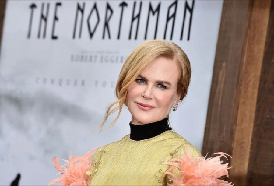 Nicole Kidman eski rol arkadaşının şapkasını bakın kaça sattı?