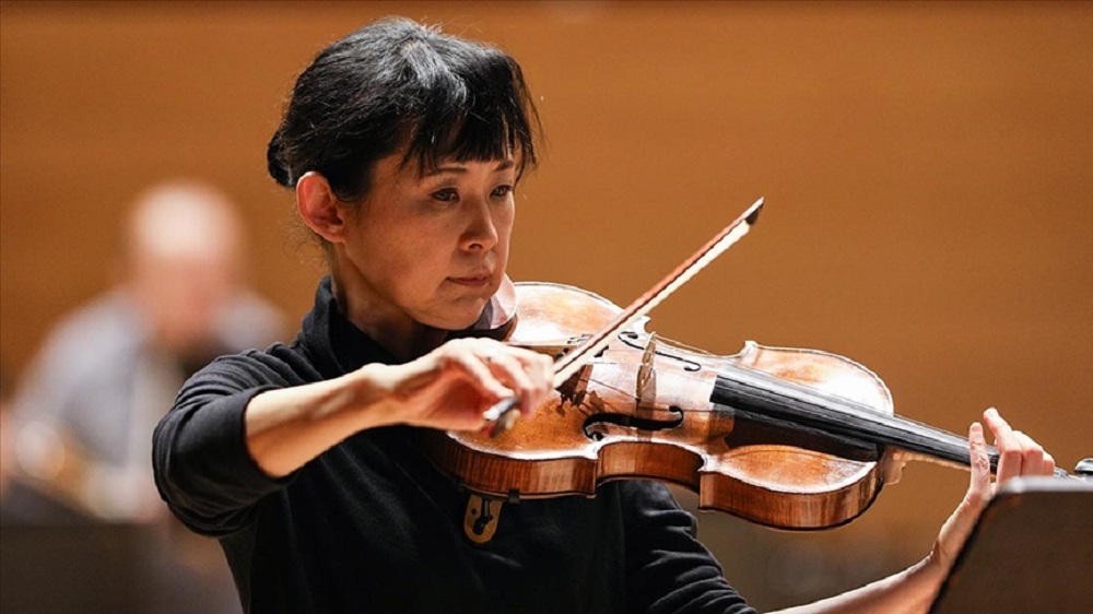 Japon violist Naoko Shimizu, Ahmet Adnan Saygun’un eserini seslendirecek