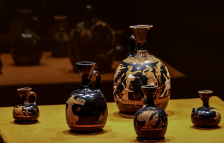 2 bin 600 yıllık özel parfüm şişeleri ilk kez sergilenecek