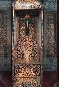 Çağın estetik örneği “Arife Tahtı” Topkapı Sarayı’nda sergilenmeye başlandı