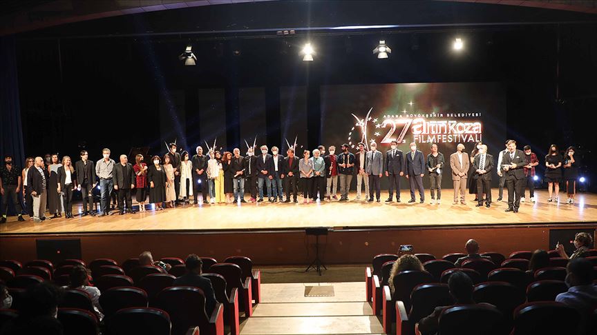 Altın Koza’da en iyi film Ercan Kesal imzalı ‘Nasipse Adayız’