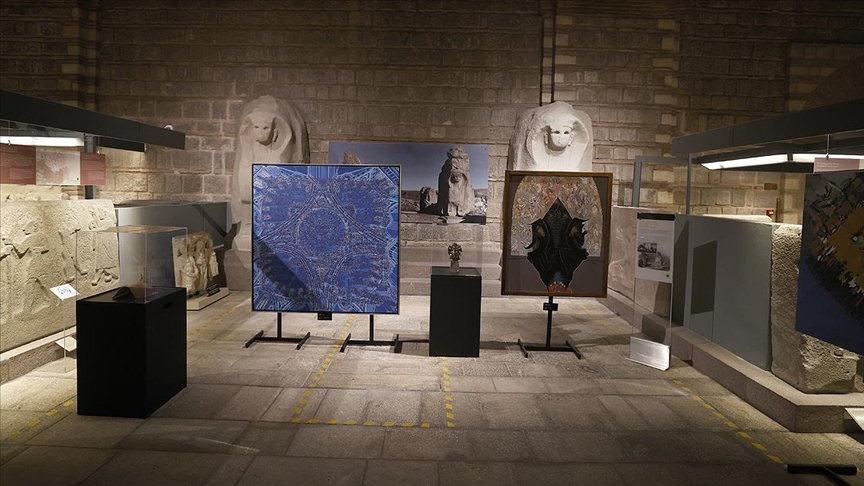 ‘Anadolu Uygarlıklarından İzler’ sergisi Anadolu Medeniyetleri Müzesi’nde sanatseverlerle buluştu