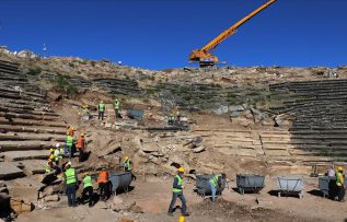 Arkeologlardan Aizanoi’nin tiyatro ve stadyumuna ‘Antik Çağ’ dokunuşu