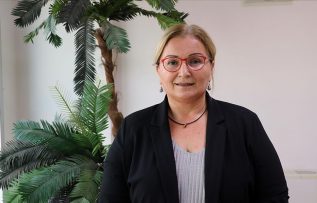 Bilim Kurulu Üyesi Prof. Dr. Okyay: Rehavete kapılmayalım