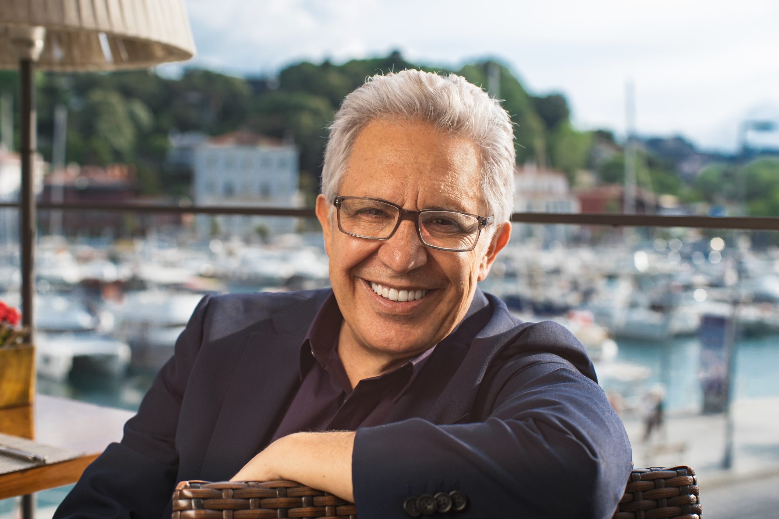 Bir Zülfü Livaneli klasiği: Engereğin gözü, 25. yılında İnkılâp kitabevi etiketli yeni baskısıyla raflarda!