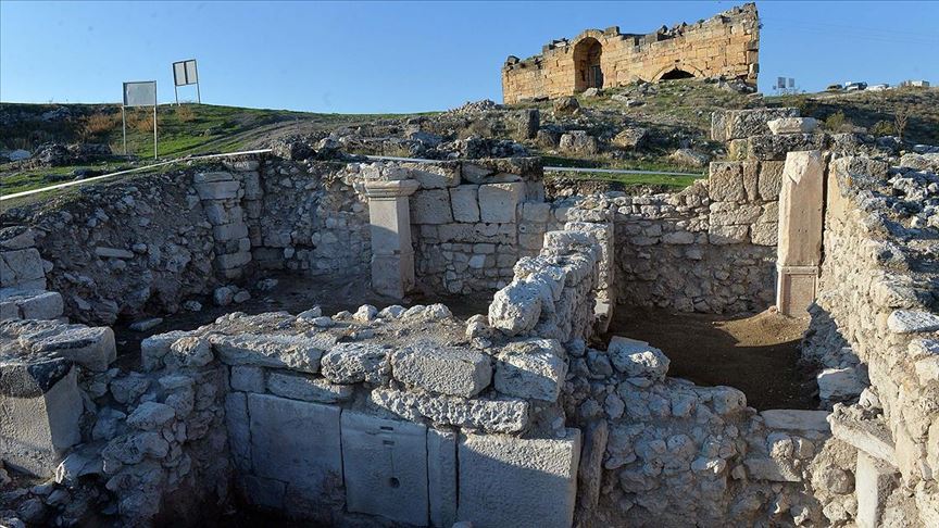 Blaundos Antik Kenti’nde Roma dönemine ait hamam bulundu