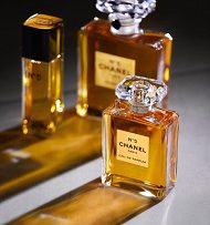 Chanel N°5 Parfümü 100. Yaşında