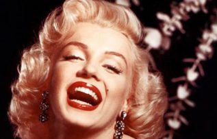 Güzelliğiyle bir döneme damga vuran Marilyn Monroe
