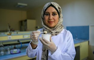 Girişimci kadın probiyotik aktivitesi arttırılmış meyveli yoğurt üretti
