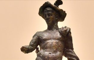 Çiftçinin tarla sürerken bulduğu ‘Hermes heykelciği’ Çorum Müzesi’nde sergileniyor