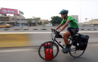 Iraklı genç Almanya’dan memleketine bisikletiyle geldi