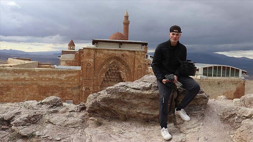 Kanadalı Müslüman gezgin Türkiye’nin inanç merkezleri ve tarihi yapılarına hayran kaldı