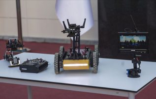 Lise öğrencilerinin bomba imha robotu ‘Naim’ tanıtıldı