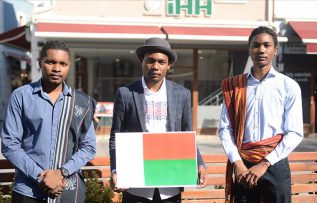 Madagaskarlı öğrenciler ülkelerine ‘can suyu’ olmak istiyor