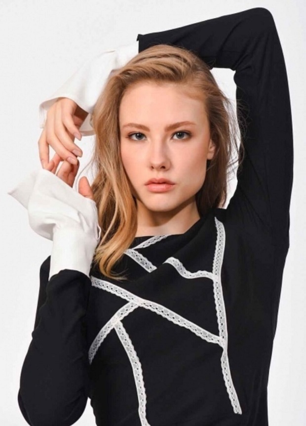 Mizalle / Dantel Garnili Uzun Elbise