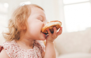 Çocuklukta ‘Batı tipi beslenme’ yararlı bakterileri olumsuz etkiliyor
