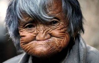 Rüyada Acuze Görmek