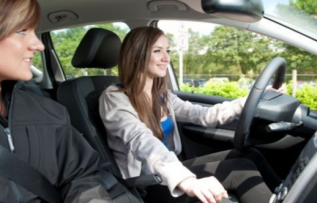 Rüyada Araba Sürmek