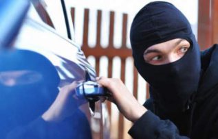 Rüyada Arabanın Çalınması