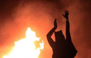 Rüyada Ateşe Taptığını Görmek