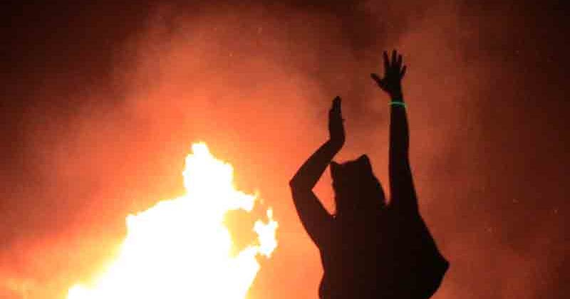 Rüyada Ateşe Taptığını Görmek