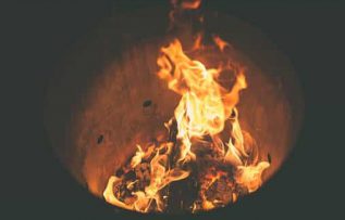 Rüyada Ateş Yakan Birini Görmek