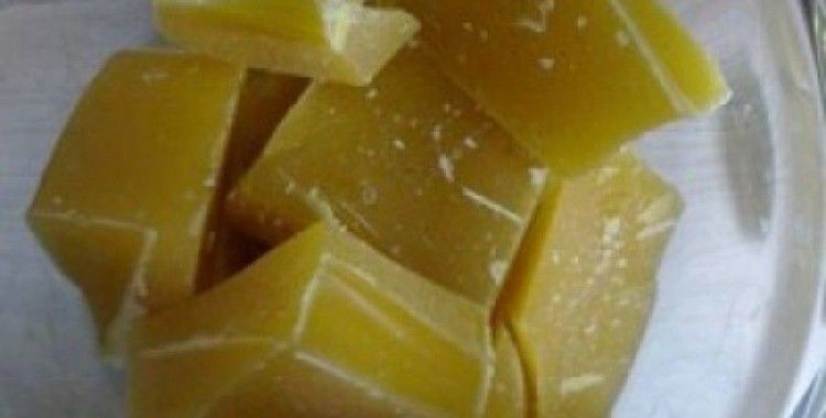 Rüyada Bal Mumu Görmek