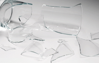 Rüyada Bardak Kırmak