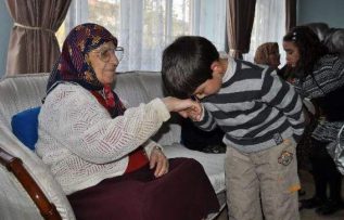 Rüyada Bayramlaşmak