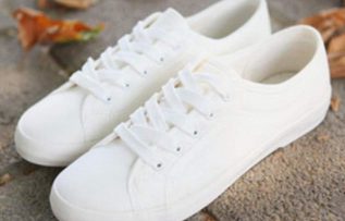 Rüyada Beyaz Ayakkabı Giymek