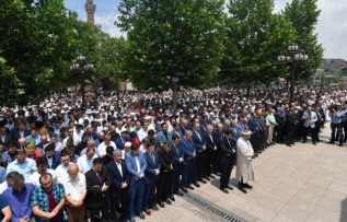 Rüyada Cenaze Namazı Kılmak