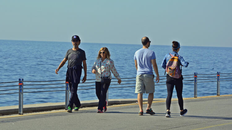 Rüyada Denizde Yürümek