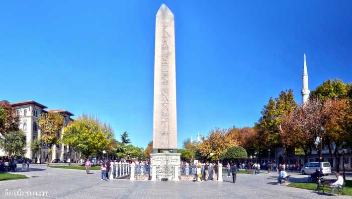 Rüyada Dikili Taş Görmek