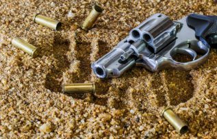 Rüyada Tabanca Görmek