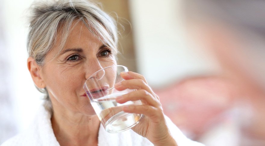 Sıcak su içmek kilo vermede etkili olur mu?