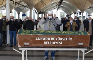 Türk resim sanatının öncülerinden Lütfü Günay son yolculuğuna uğurlandı