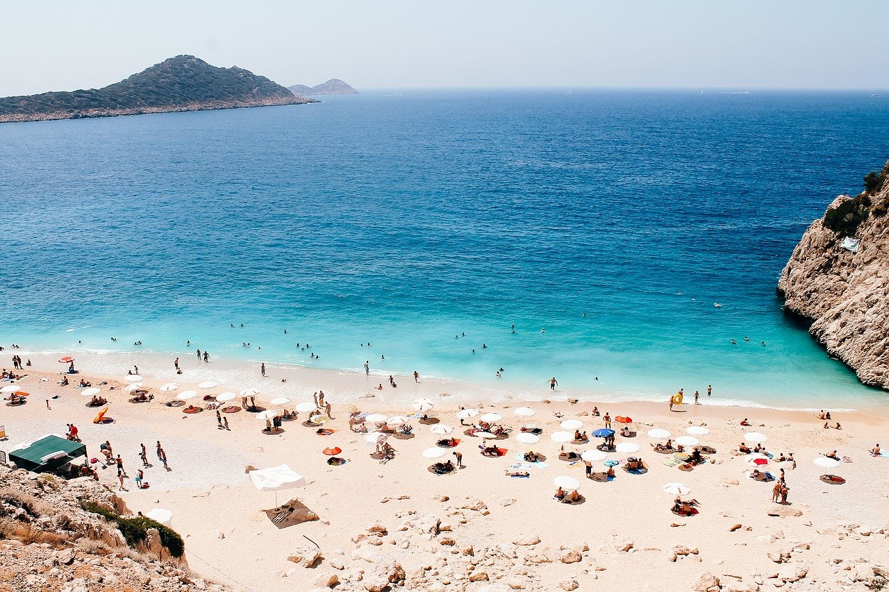 Türkiye Mavi Bayraklı plaj sayısını arttırdı, işte o plajlar