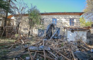 Tarihi ‘düğmeli okul binası’ turizme kazandırılıyor