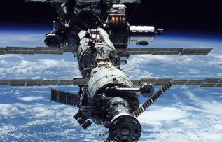 Uluslararası Uzay İstasyonu’ndaki insanlı uzay görevi 20. yılını tamamladı