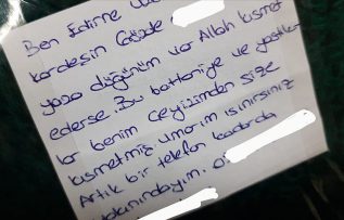 Uzunköprülü Gözde çeyizi için hazırladığı battaniye ve yastıkları İzmir’e gönderdi