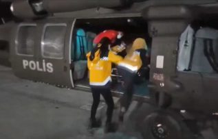 Van’da kalp krizi geçiren hastanın imdadına polis helikopteri yetişti