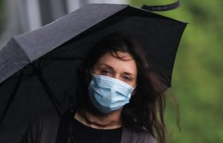 Yağmurda ıslanan maske virüsten koruma özelliğini kaybeder mi?